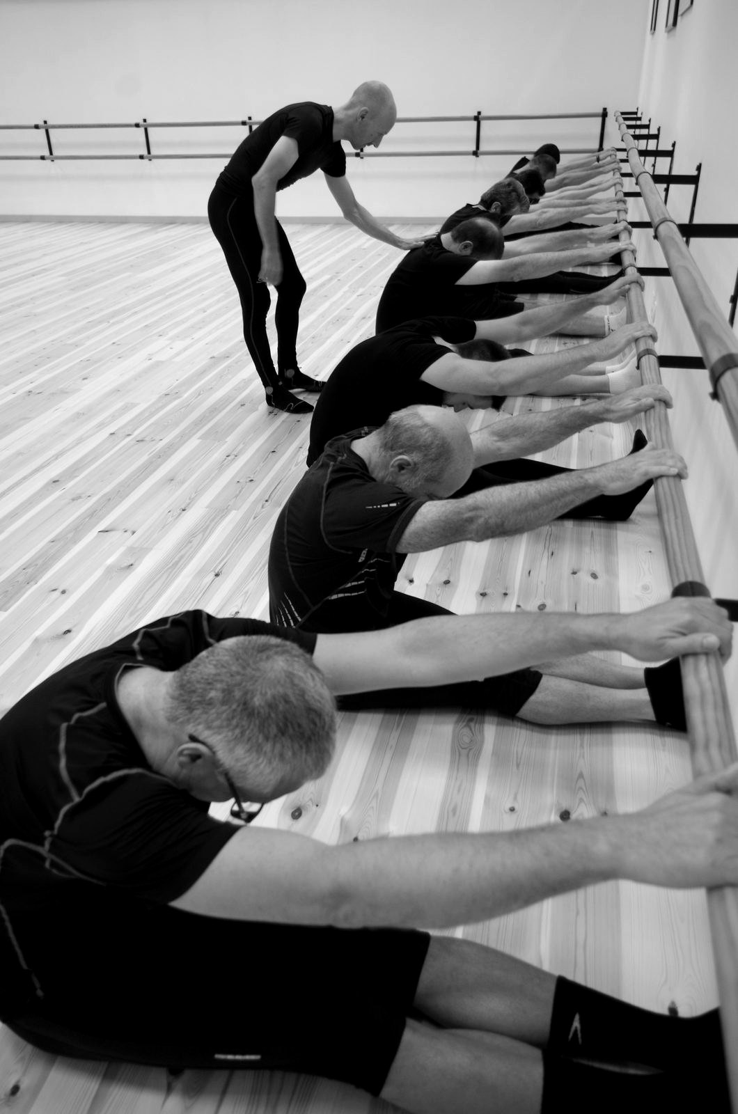 Clase grupal del Método Pilar Domínguez para tratar el dolor de espalda en Sant Gervasi